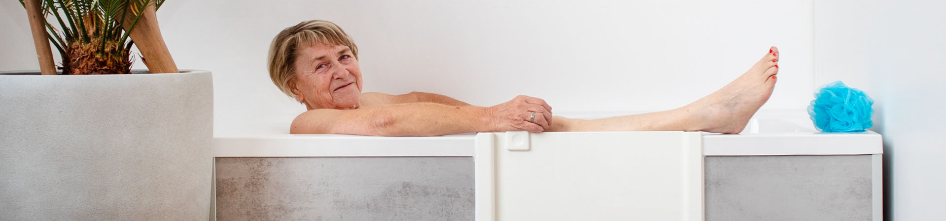 Badehilfen – Duschhocker und Wannenlifter